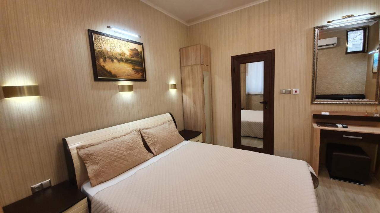 Deluxe Studios City Center Burgas Stad Buitenkant foto